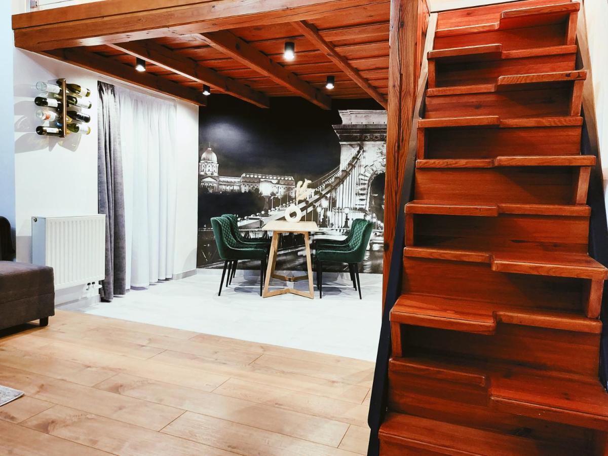 Square 16 Apartman - Absolutely Central Location With Self Check In Szombathely Extérieur photo