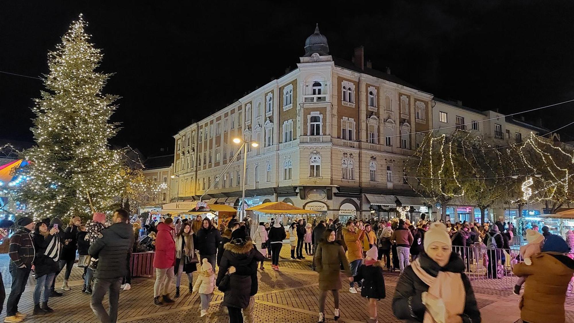 Square 16 Apartman - Absolutely Central Location With Self Check In Szombathely Extérieur photo